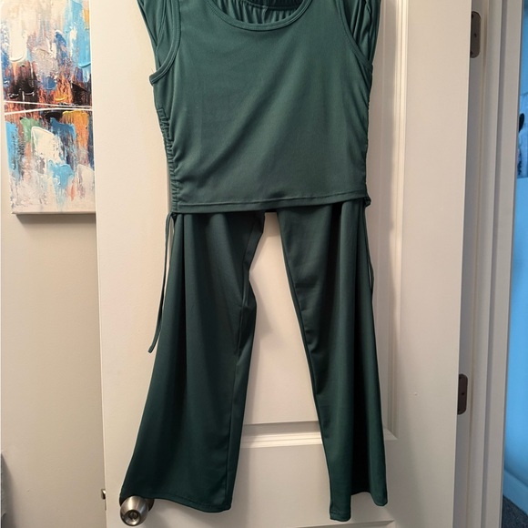 Elegant 3 Piece Green Lounge Pant set with Duster - Picture 2 of 4